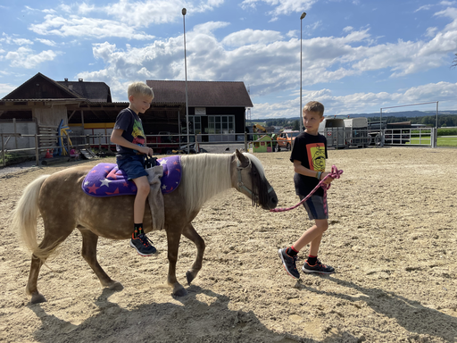 Pony-Reiten...